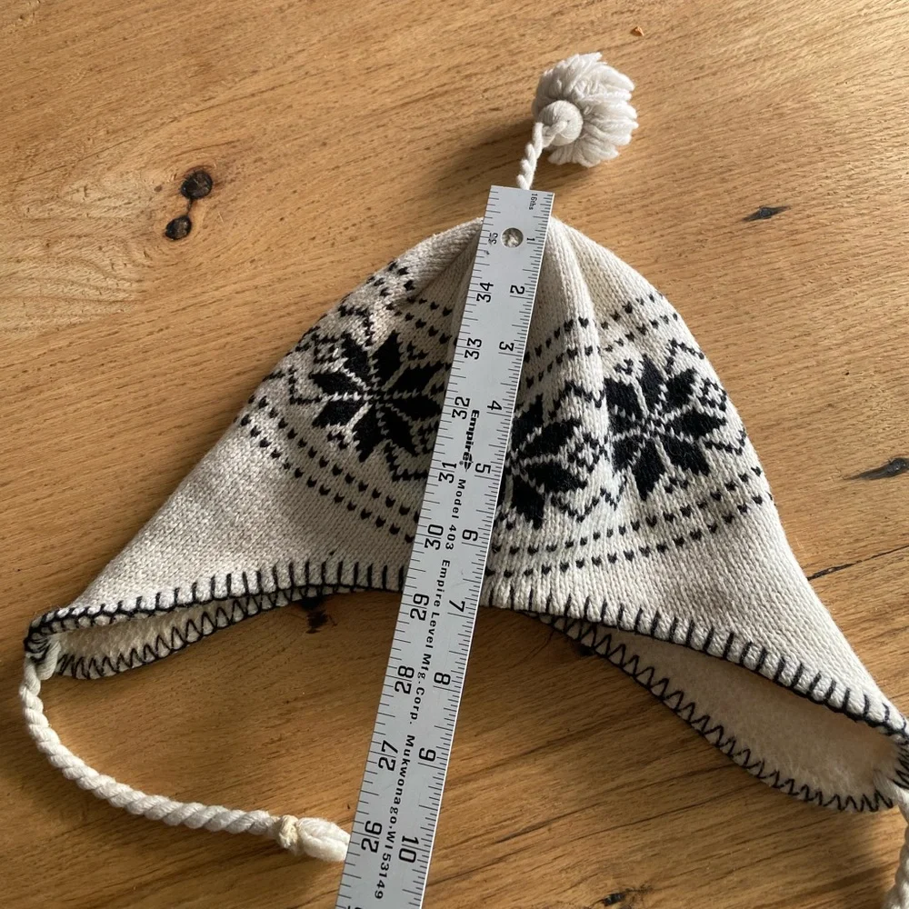 Nordic Snowflake‎ Toboggan Beanie Fleece Lined Child OS Preloved
